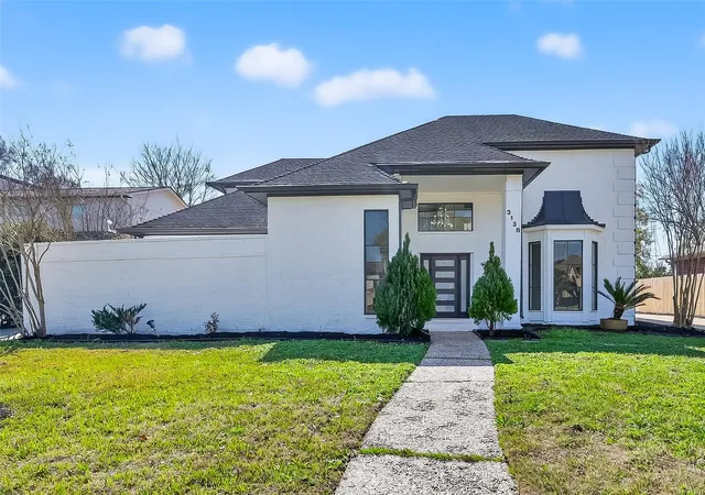 1st image of 3138 Country Club Blvd, Stafford, TX 77477 | MLS# 36406856