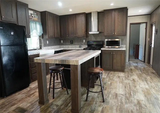 2nd image of 4733 Fm 943, Livingston, TX 77351 | MLS# 68038658