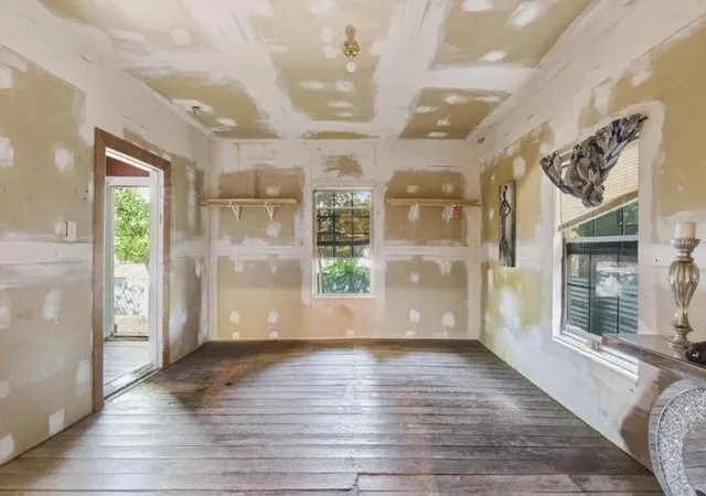 Photo 4 of Single family home for sale at 3814 Walker St, Houston, TX 77023 | MLS# 46937945 | Listing updated on 2026-08-11