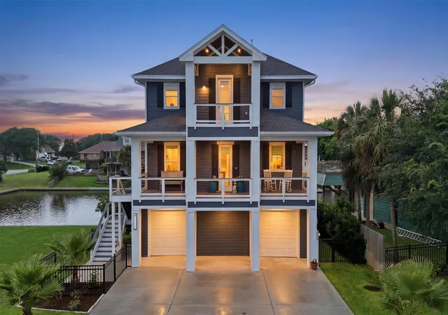 1st image of 12728 E Conquistador, Galveston, TX 77554 | MLS# 18389616