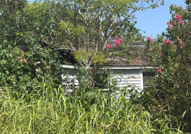Single family home for sale at 4941 State Hwy 172, Ganado, TX 77962 | MLS# 40466128