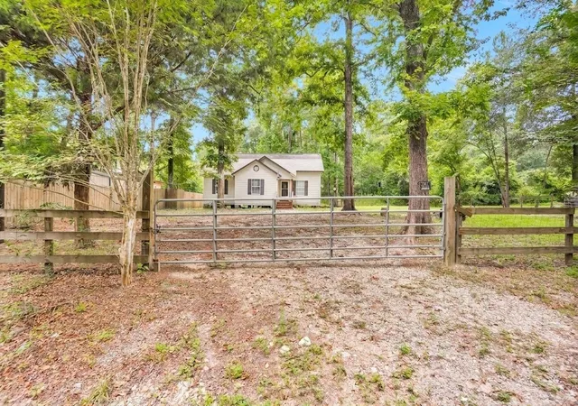 1st image of 264 Buck Owens Rd, Livingston, TX 77351 | MLS# 40646900