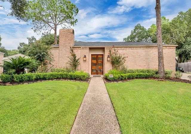 1st image of 11914 Ashmead Dr, Houston, TX 77077 | MLS# 3762958