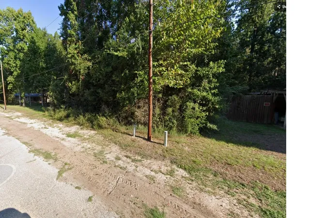 Photo 1 of Land for sale at 333 Holly Dr, Onalaska, TX 77360 | MLS# 65532909 | Listing updated on 2026-08-24