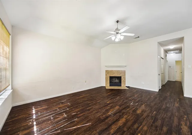 Photo 3 of Single family home for sale at 2847 Whitman Dr, Montgomery, TX 77356 | MLS# 35356716 | Listing updated on 2026-08-13