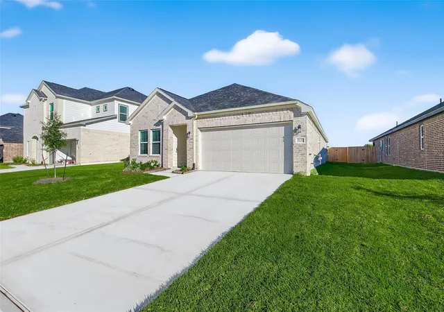 Photo 3 of Single family home for sale at 12612 Canyon Fls Blvd, Willis, TX 77318 | MLS# 43229013 | Listing updated on 2026-09-10