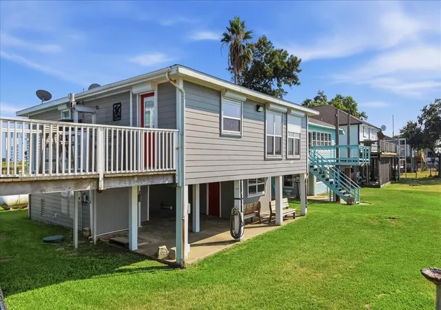 5th image of 217 Captains Rd, Anahuac, TX 77514 | MLS# 94827521