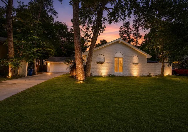 Photo 1 of Sale Pending at 8118 Brinkworth Ln, Houston, TX 77070 | MLS# 44506261 | Listing updated on 2026-09-14