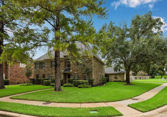 31st image of 47 Sterling St, Sugar Land, TX 77479 | MLS# 54536677