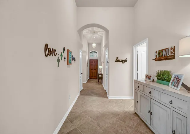 4th image of 207 Timber Grove Ct, Clute, TX 77531 | MLS# 64182191
