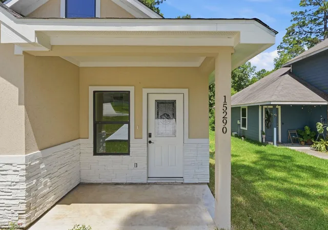 2nd image of 15290 Arrowhead Loop W, Willis, TX 77378 | MLS# 66123331