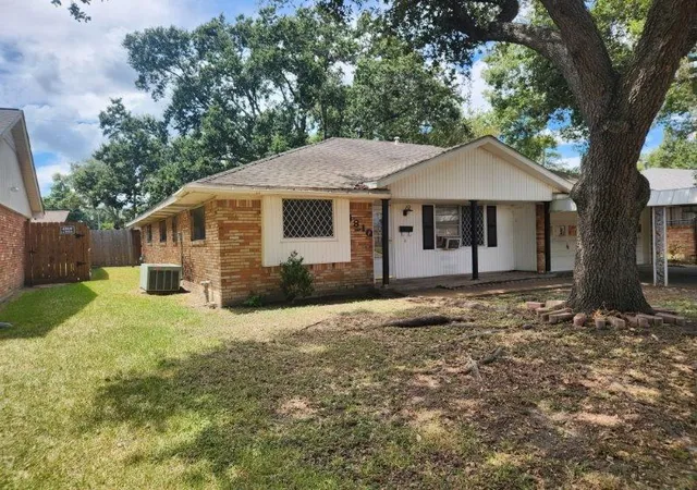 2nd image of 1810 Wichita St, Pasadena, TX 77502 | MLS# 54224949