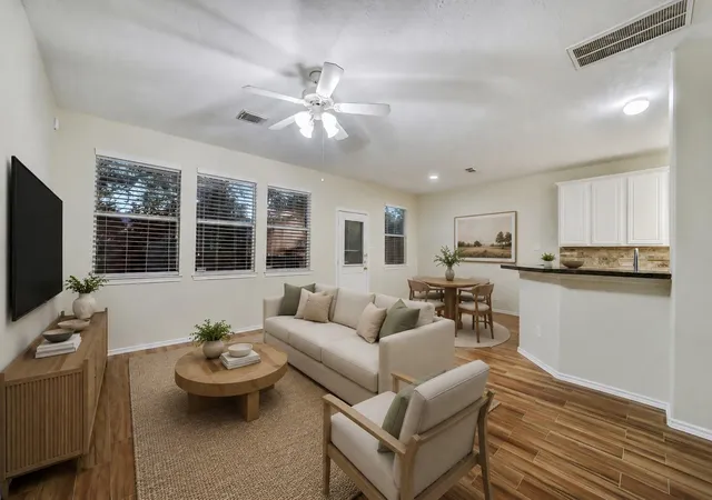 2nd image of 75 Summerhaze Cir, Spring, TX 77382 | MLS# 55465895