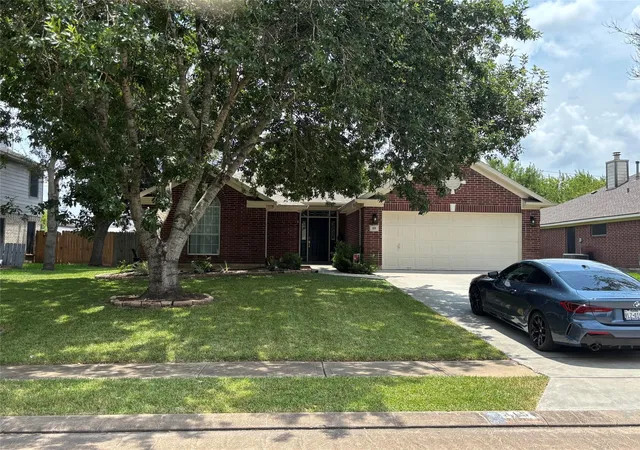 1st image of 115 Papaya St, Lake Jackson, TX 77566 | MLS# 74525602