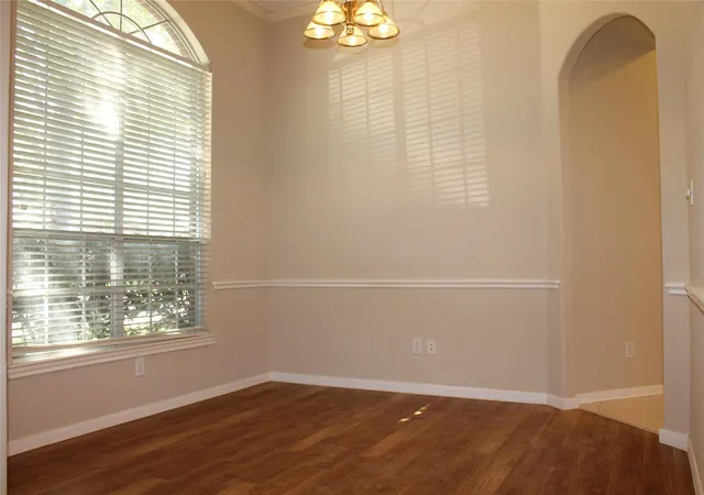 Photo 3 of Single family home for sale at 3623 Chatwood Dr, Pearland, TX 77584 | MLS# 10068668 | Listing updated on 2026-09-22