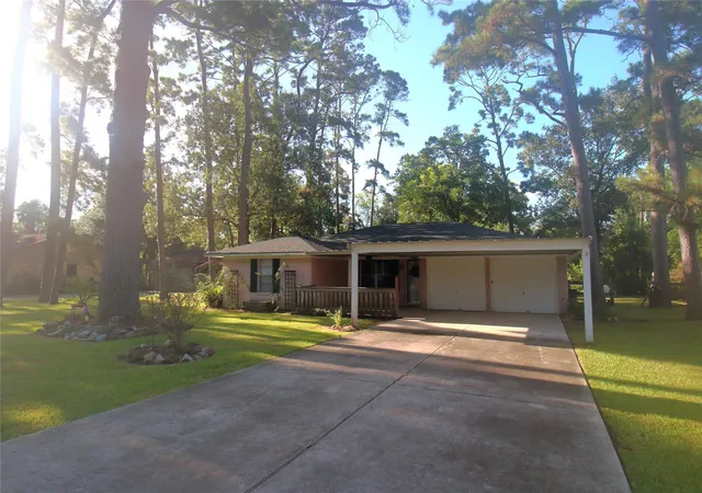 Photo 3 of Sale Pending at 2712 Whispering Pines St, Baytown, TX 77521 | MLS# 50212807 | Listing updated on 2026-08-17