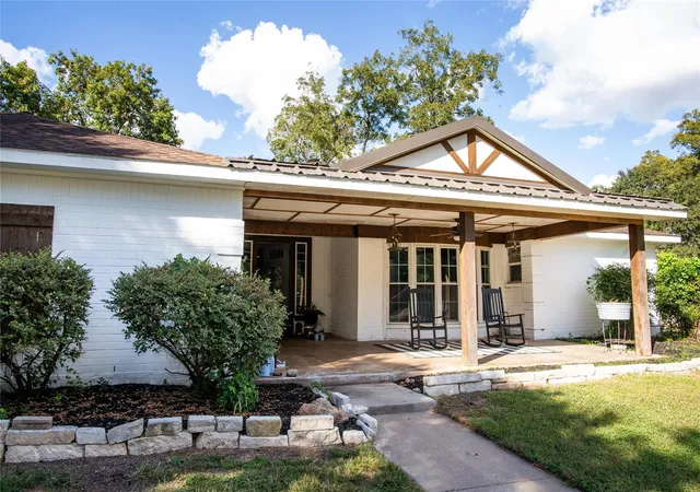 Single family home for sale at 14902 Bernard Timbers Dr, East Bernard, TX 77435 | MLS# 12758408