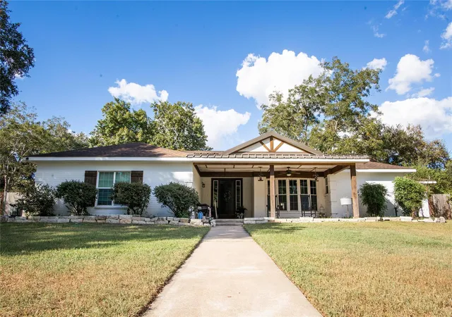 Photo 3 of Single family home for sale at 14902 Bernard Timbers Dr, East Bernard, TX 77435 | MLS# 12758408 | Listing updated on 2026-08-11