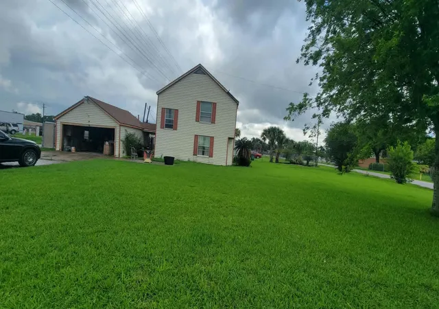 Photo 3 of Single family home for sale at 1412 Orchid St, Houston, TX 77017 | MLS# 37879205 | Listing updated on 2026-08-22