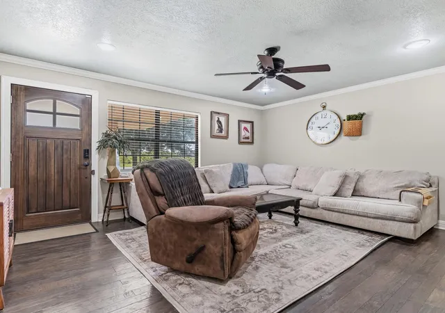 Photo 3 of Single family home for sale at 6567 Guy Ln, Orange, TX 77632 | MLS# 86279964 | Listing updated on 2026-09-04