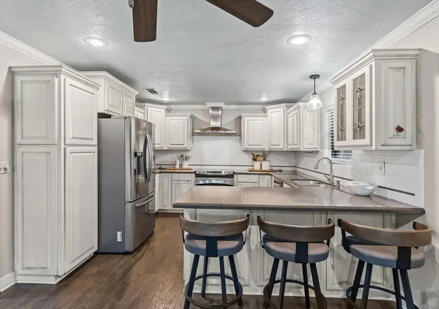 Photo 3 of Sale Pending at 6567 Guy Ln, Orange, TX 77632 | MLS# 86279964 | Listing updated on 2026-10-04