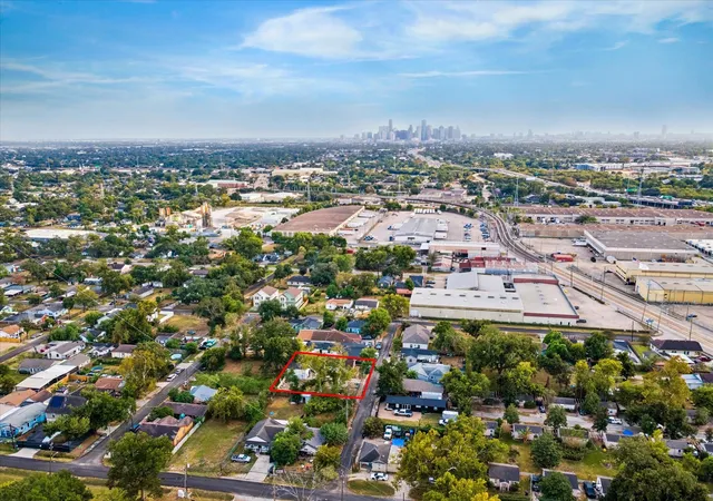 11th image of 7014 & 7018 Finn St, Houston, TX 77022 | MLS# 85913661