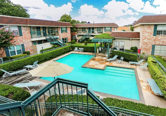 2nd image of 845 Augusta Dr #57, Houston, TX 77057 | MLS# 44477599