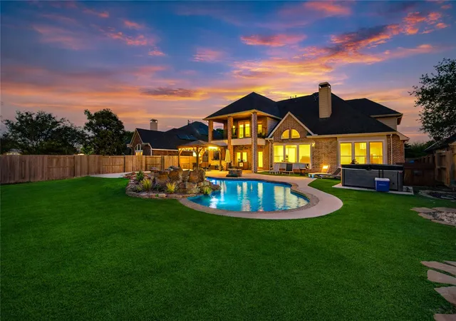 Photo 3 of Single family home for sale at 27706 Walsh Xing Dr, Katy, TX 77494 | MLS# 78726020 | Listing updated on 2026-08-22