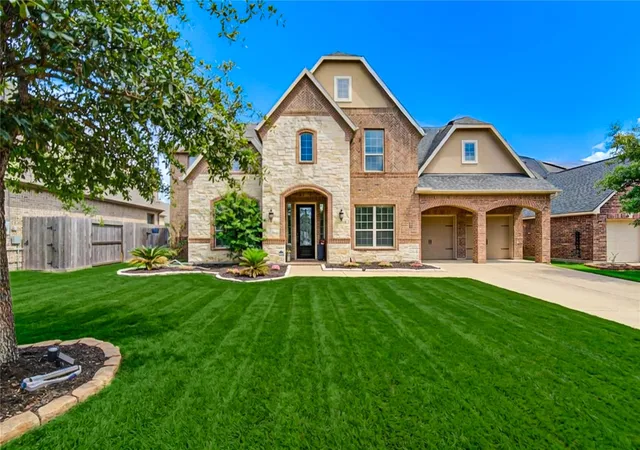 Photo 4 of Single family home for sale at 27706 Walsh Xing Dr, Katy, TX 77494 | MLS# 78726020 | Listing updated on 2026-08-22