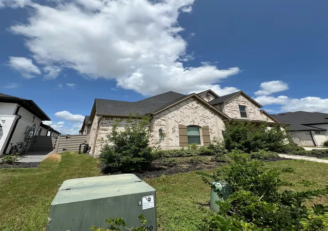 3rd image of 4926 Olive Province Ln, Manvel, TX 77578 | MLS# 35726849