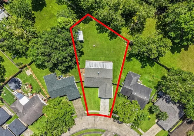 1st image of 5303 Bulen Ave, Friendswood, TX 77546 | MLS# 73836081
