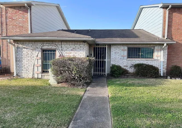 1st image of 6439 S Briar Bayou Dr, Houston, TX 77072 | MLS# 44736097