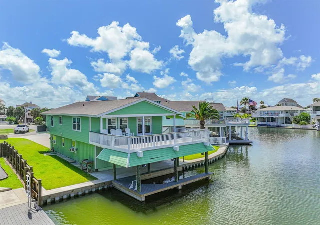 Photo 1 of Single family home for sale at 4222 Spanish Main, Galveston, TX 77554 | MLS# 31931126 | Listing updated on 2026-08-31