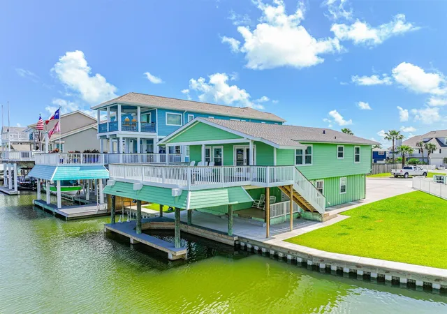 Photo 2 of Single family home for sale at 4222 Spanish Main, Galveston, TX 77554 | MLS# 31931126 | Listing updated on 2026-08-31