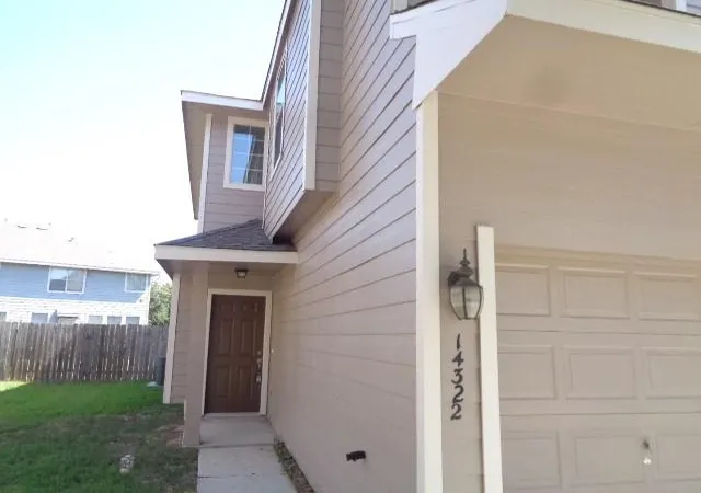 Photo 2 of Townhouse for sale at 14322 Fairbuff Ln, Houston, TX 77014 | MLS# 86513976 | Listing updated on 2026-08-22