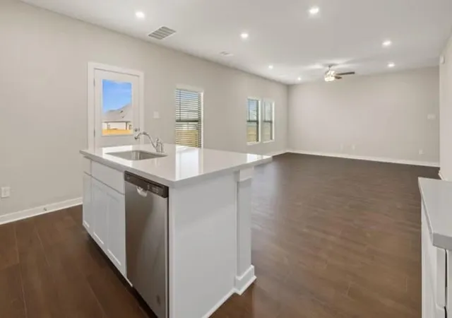 Photo 3 of Single family home for sale at 19034 Cetara Villa Dr, Hockley, TX 77447 | MLS# 39304715 | Listing updated on 2026-09-18