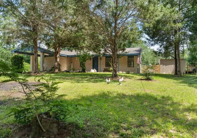 Photo 3 of Single family home for sale at 10530 Royal York Dr, Conroe, TX 77303 | MLS# 69407106 | Listing updated on 2026-08-11