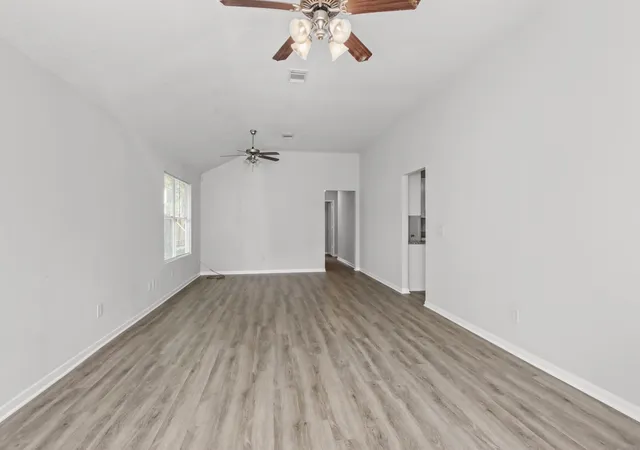 Photo 3 of Sale Pending at 16107 Catbird Ct, Humble, TX 77396 | MLS# 25890090 | Listing updated on 2026-10-06