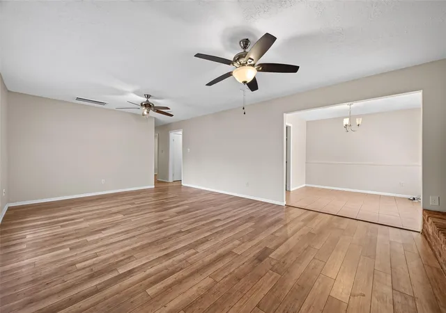 4th image of 2154 Oak Shores Dr, Houston, TX 77339 | MLS# 6390892