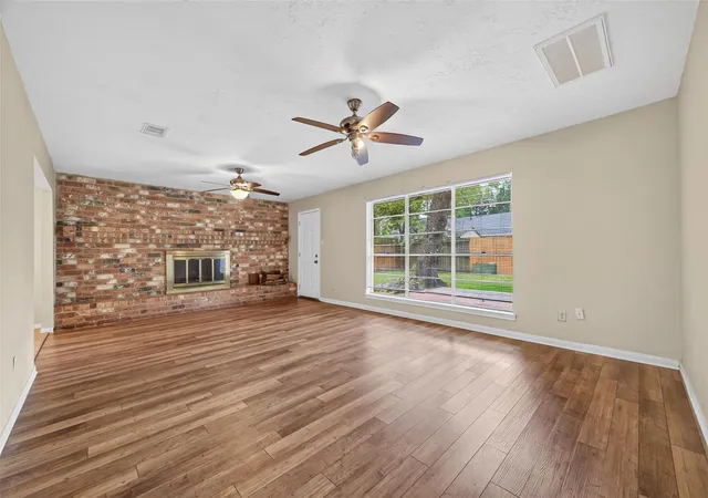 5th image of 2154 Oak Shores Dr, Houston, TX 77339 | MLS# 6390892