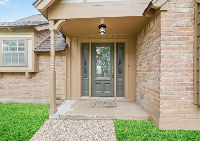 2nd image of 7910 Oak Moss Dr, Spring, TX 77379 | MLS# 74126818