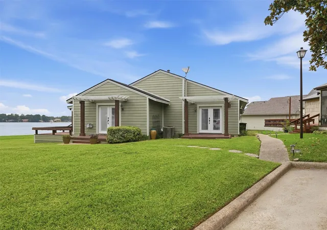 4th image of 96 April Point Dr N, Montgomery, TX 77356 | MLS# 78079371