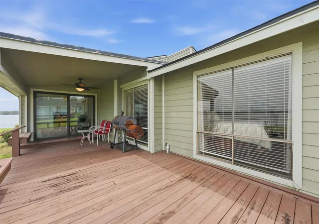 5th image of 96 April Point Dr N, Montgomery, TX 77356 | MLS# 78079371