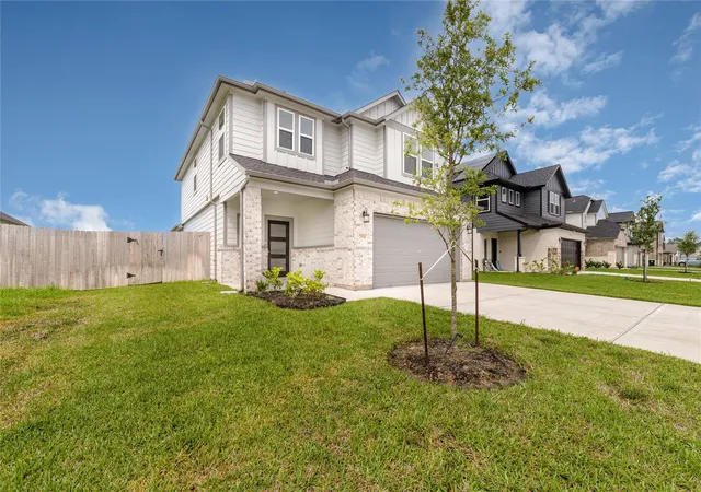 Photo 2 of Single family home for sale at 2934 Godric Holw Ln, Rosenberg, TX 77471 | MLS# 64012432 | Listing updated on 2026-08-12