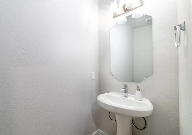 Photo 4 of Single family home for sale at 2934 Godric Holw Ln, Rosenberg, TX 77471 | MLS# 64012432 | Listing updated on 2026-08-12
