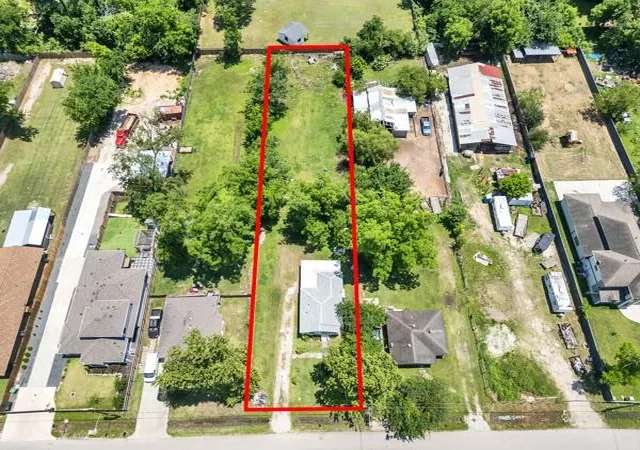 1st image of 9606 Irby St, Houston, TX 77088 | MLS# 44893667