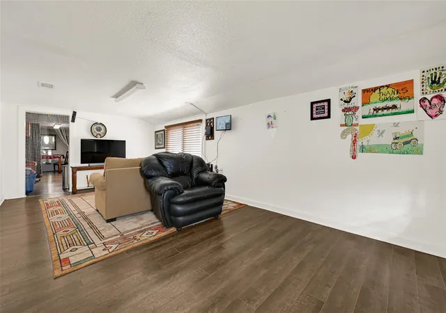 4th image of 17822 Garland Ave, Pledger, TX 77468 | MLS# 49375112