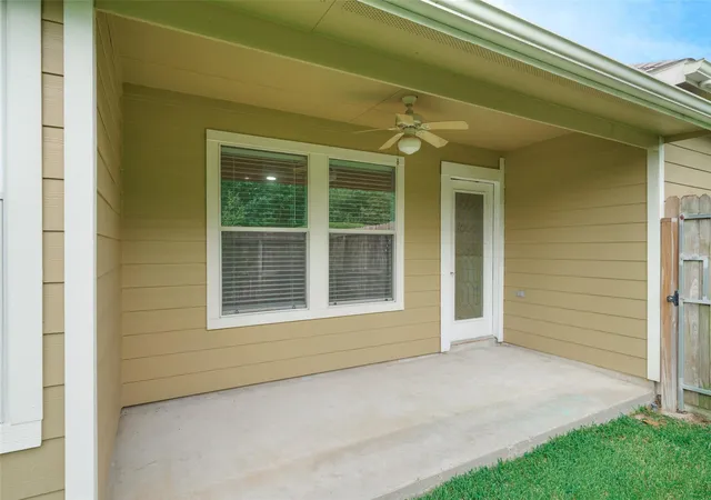 32nd image of 50 Greenwich Pl, Conroe, TX 77384 | MLS# 21063179