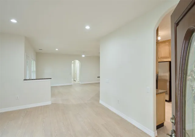 Photo 3 of Townhouse for sale at 50 Greenwich Pl, Conroe, TX 77384 | MLS# 21063179 | Listing updated on 2026-08-13
