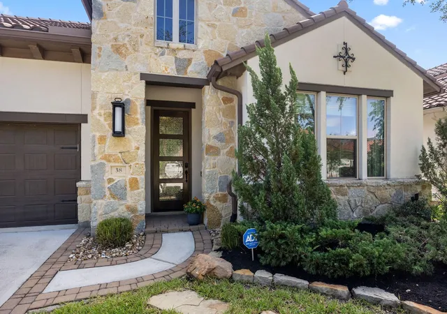 2nd image of 38 Madrone Terrace Pl, Tomball, TX 77375 | MLS# 51923414